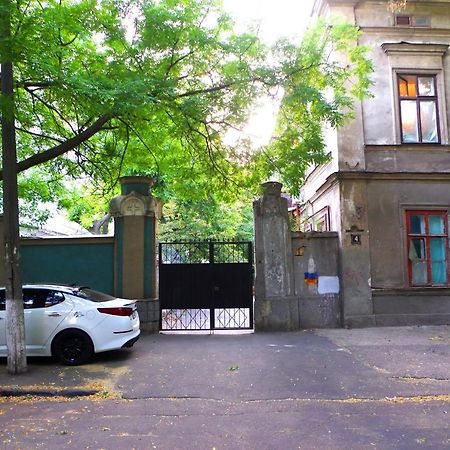 Успенский Odessa Buitenkant foto